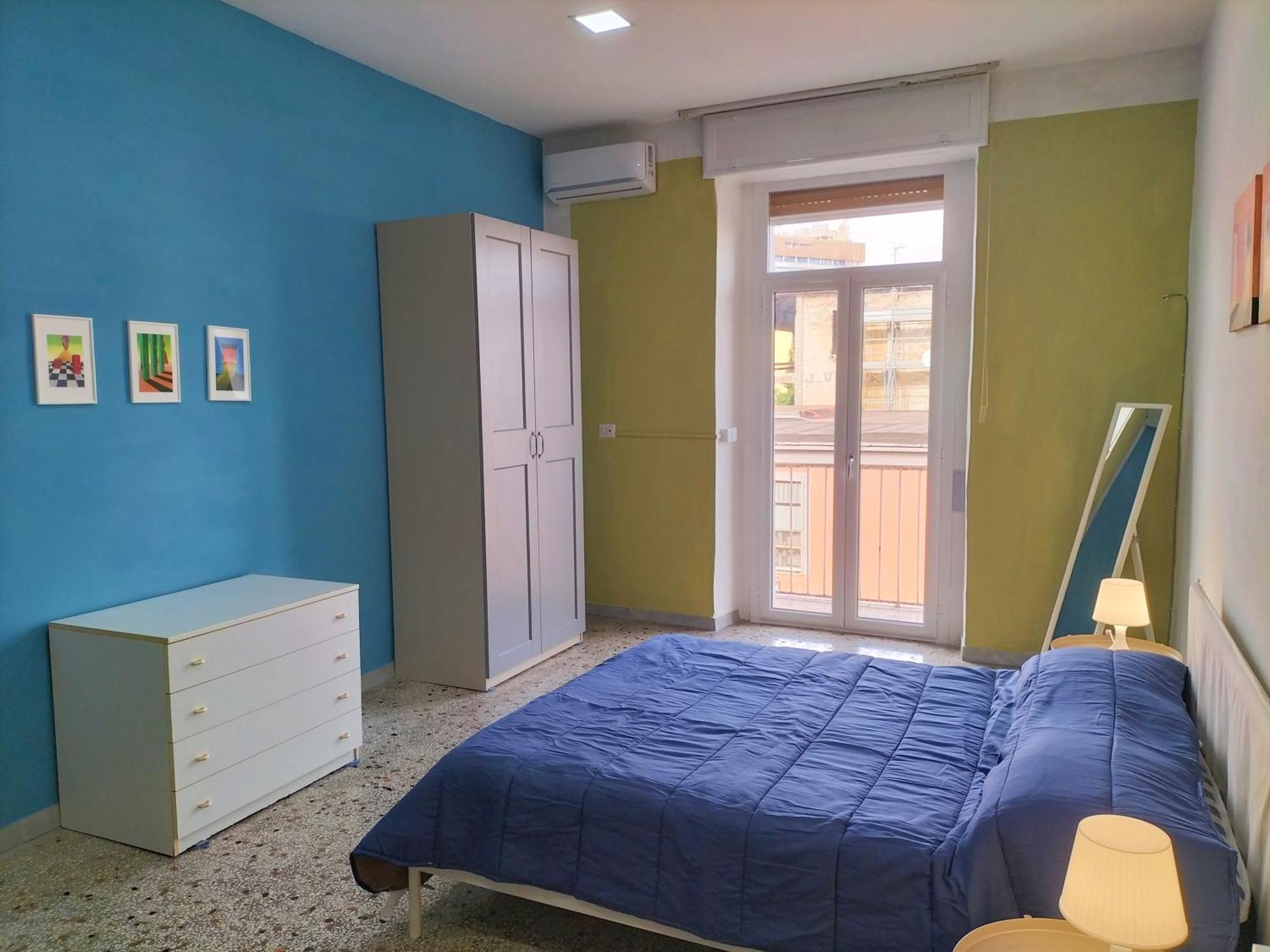 Art House - Station Apartment *